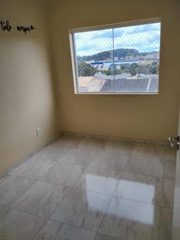 Ótimo apartamento 2 qt, 1 vaga coberta , em ótima localização 2km Centro Araucária - Foto 2