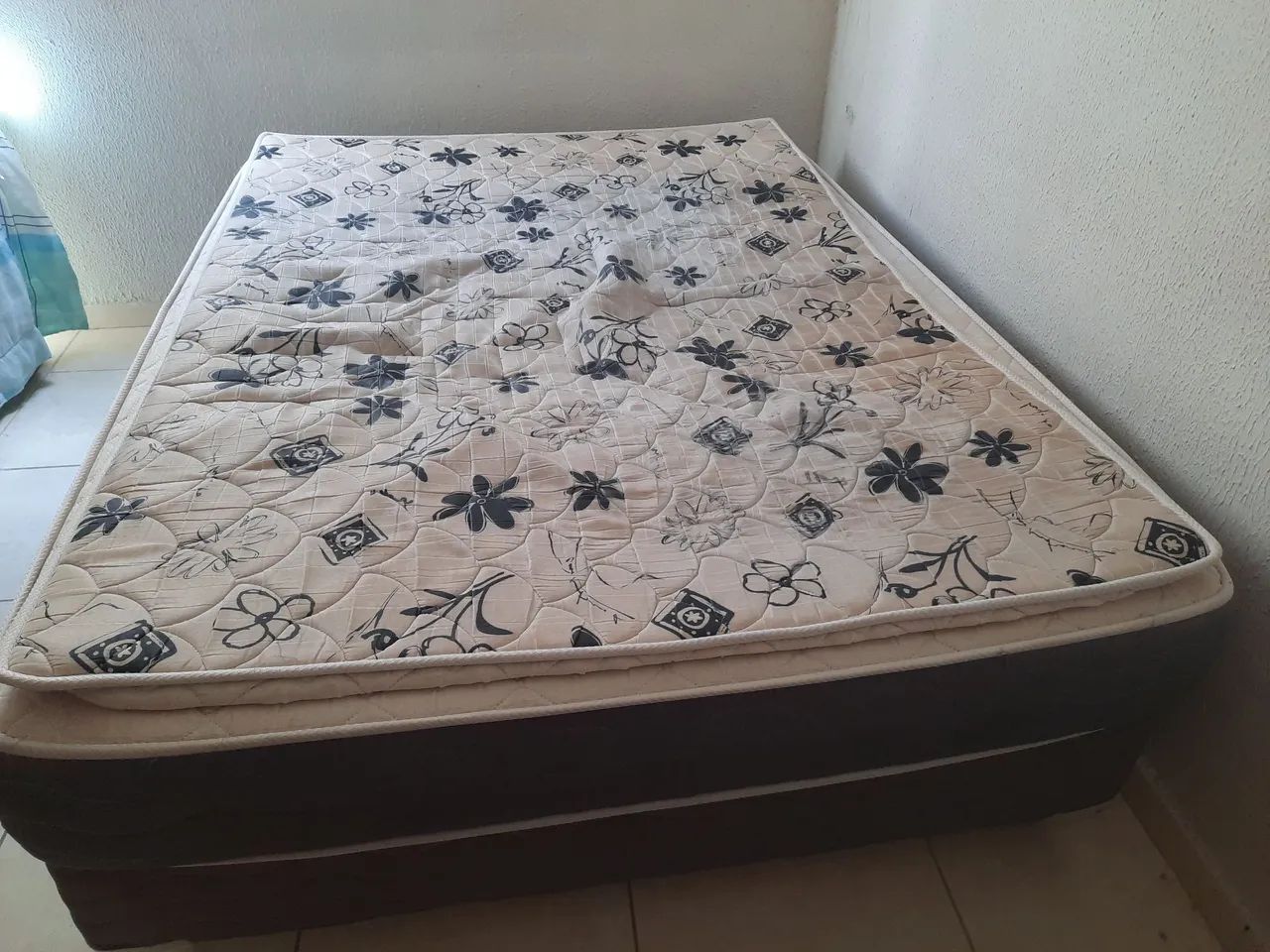 Colchão Casal com Estampa Floral - Foto 4