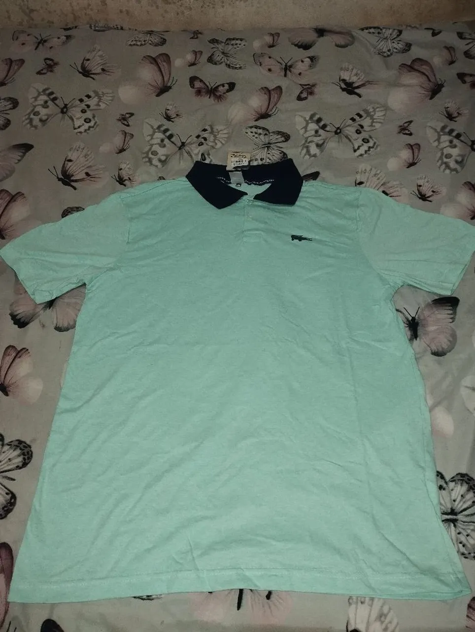 Camiseta nova de gola