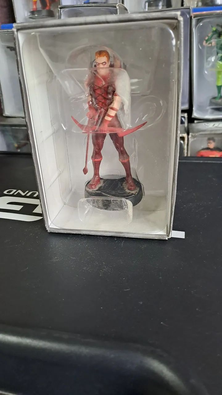 Miniatura Arqueiro Vermelho - DC Comics