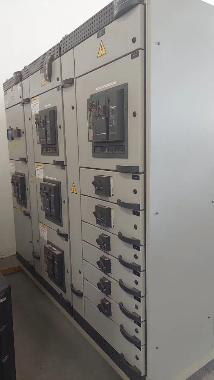 Duas 2 Subestações Supermercado Indústria Energia Produção industrial gerador - Foto 2