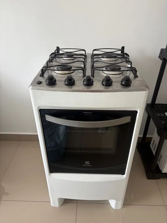 Fogão 4 Bocas Electrolux com Forno