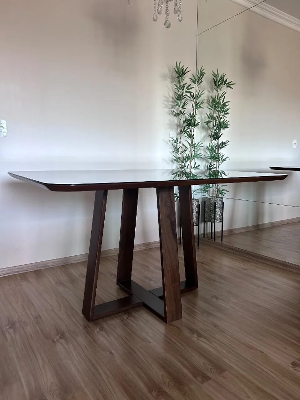 Mesa de jantar de vidro 4 lugares