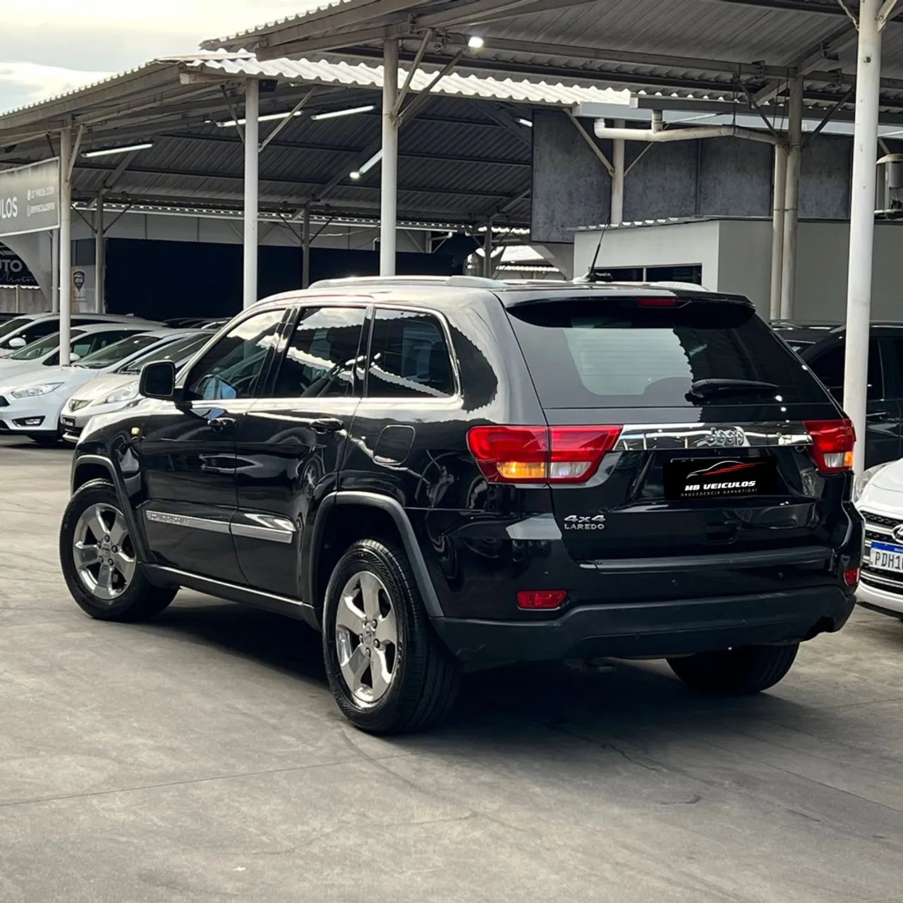 Grand cherokee Laredo 2012 automática