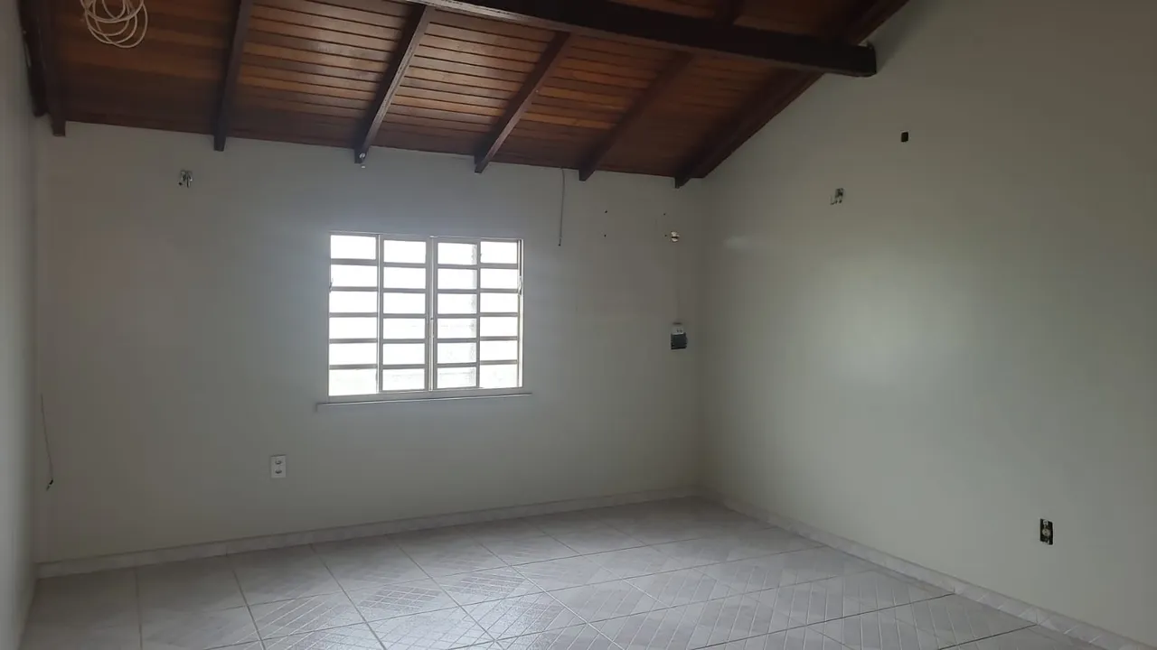 ALUGO APARTAMENTO 01 QUARTO NA MECEJANA