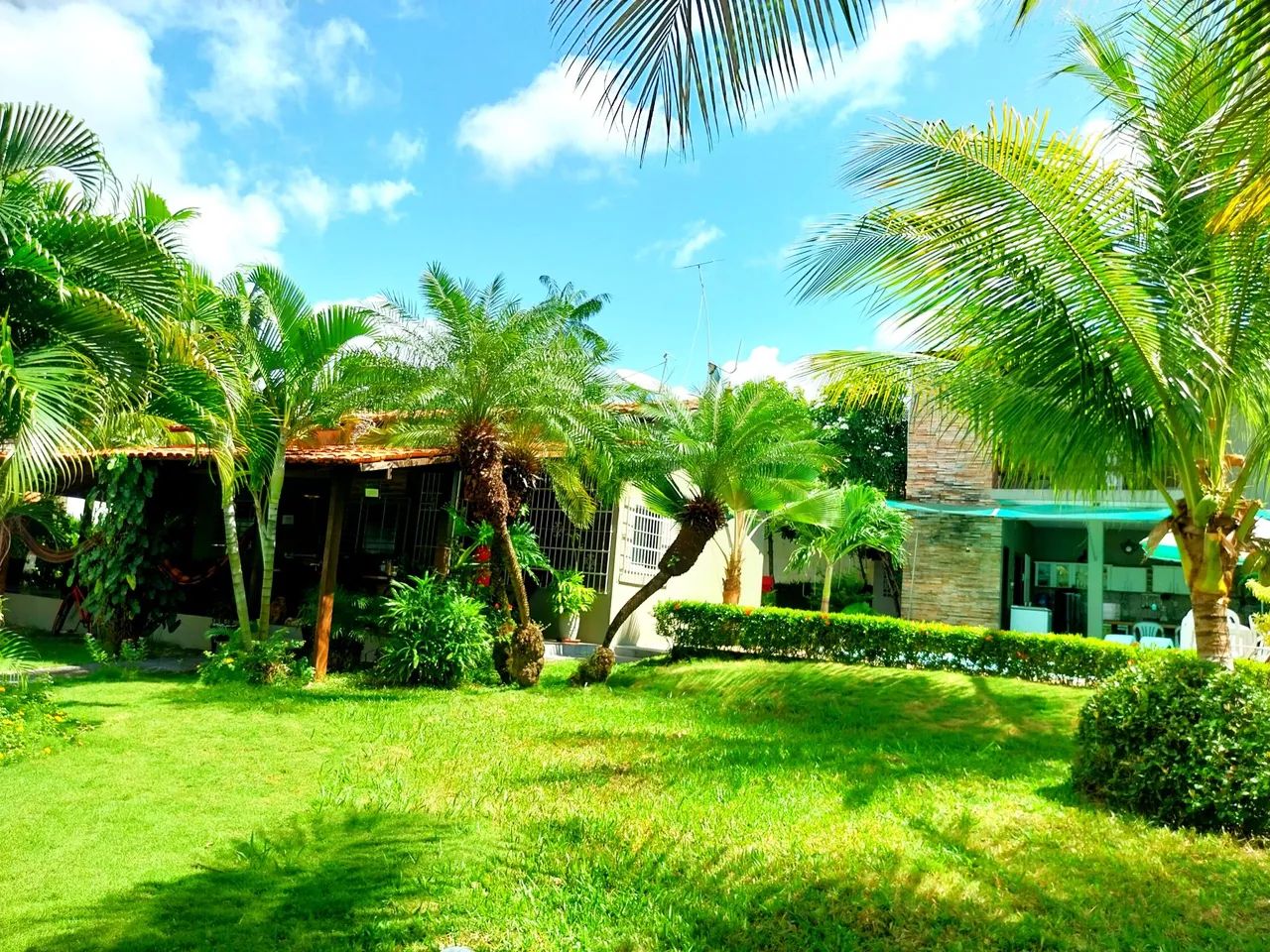 Casa com piscina com área verde - Foto 6