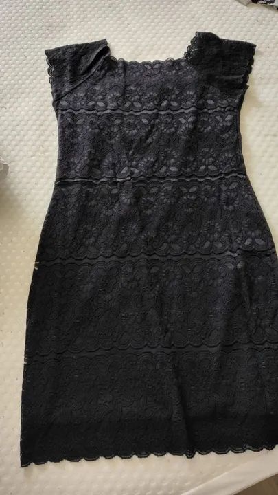 Vestido de renda preto