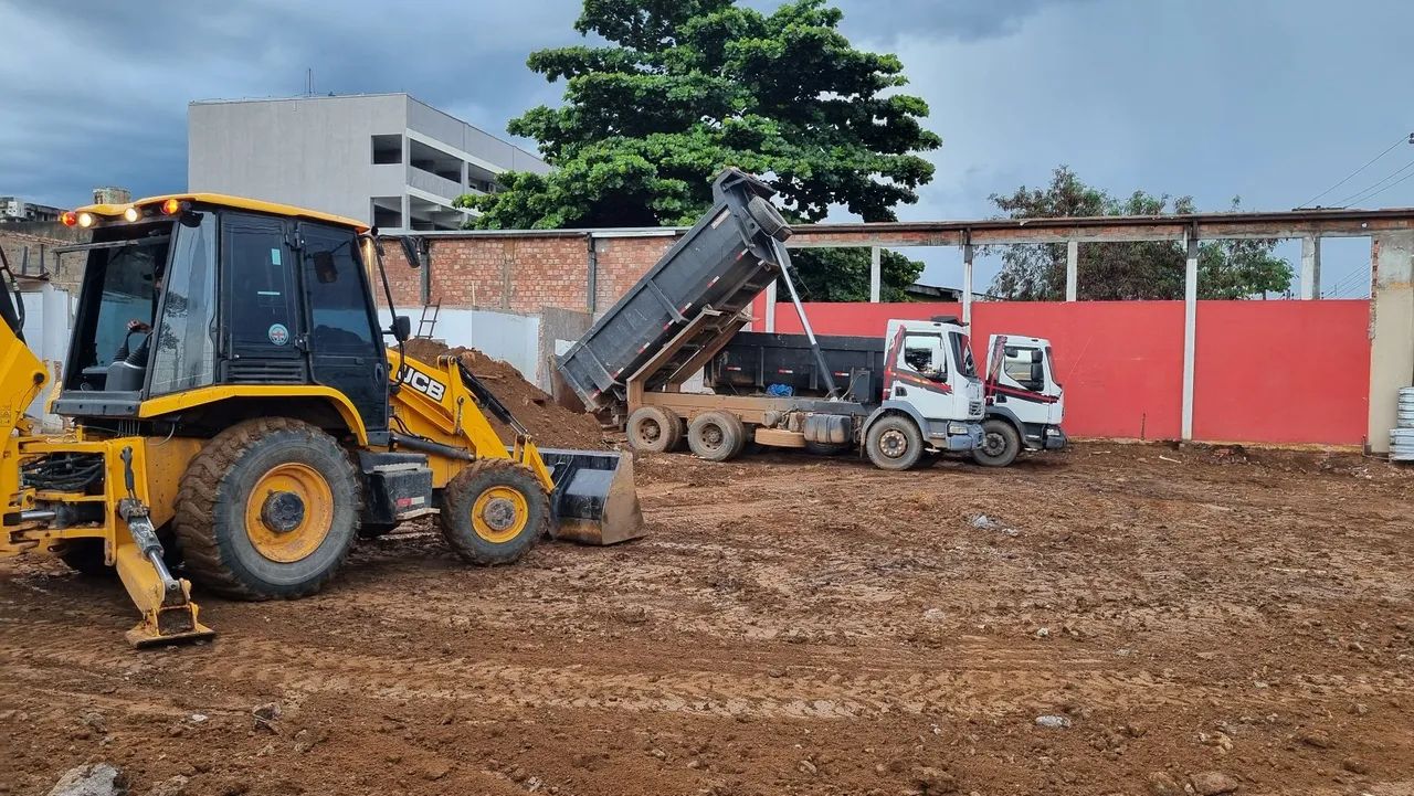 Demolição terraplanagem 