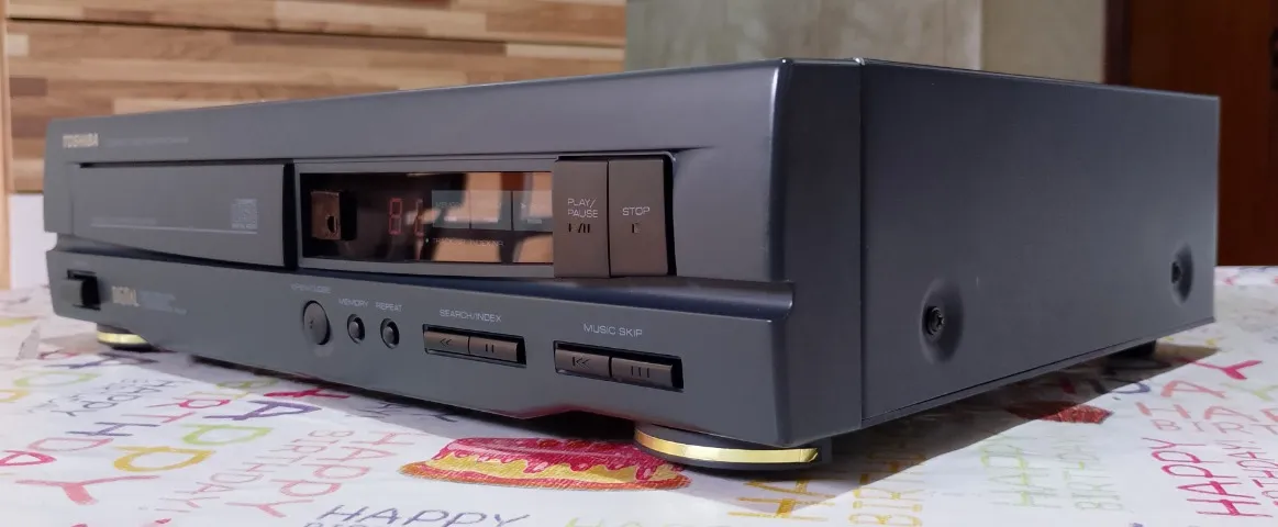 Cd Player TOSHIBA CD4148 (Com controle remoto)
