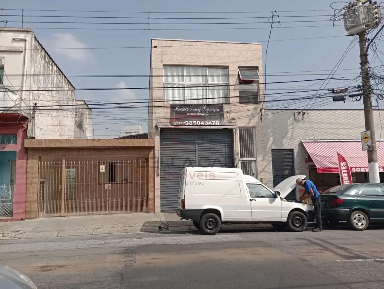 Salão comercial e 3 kitnets a venda próximo a rua do Orfanato.