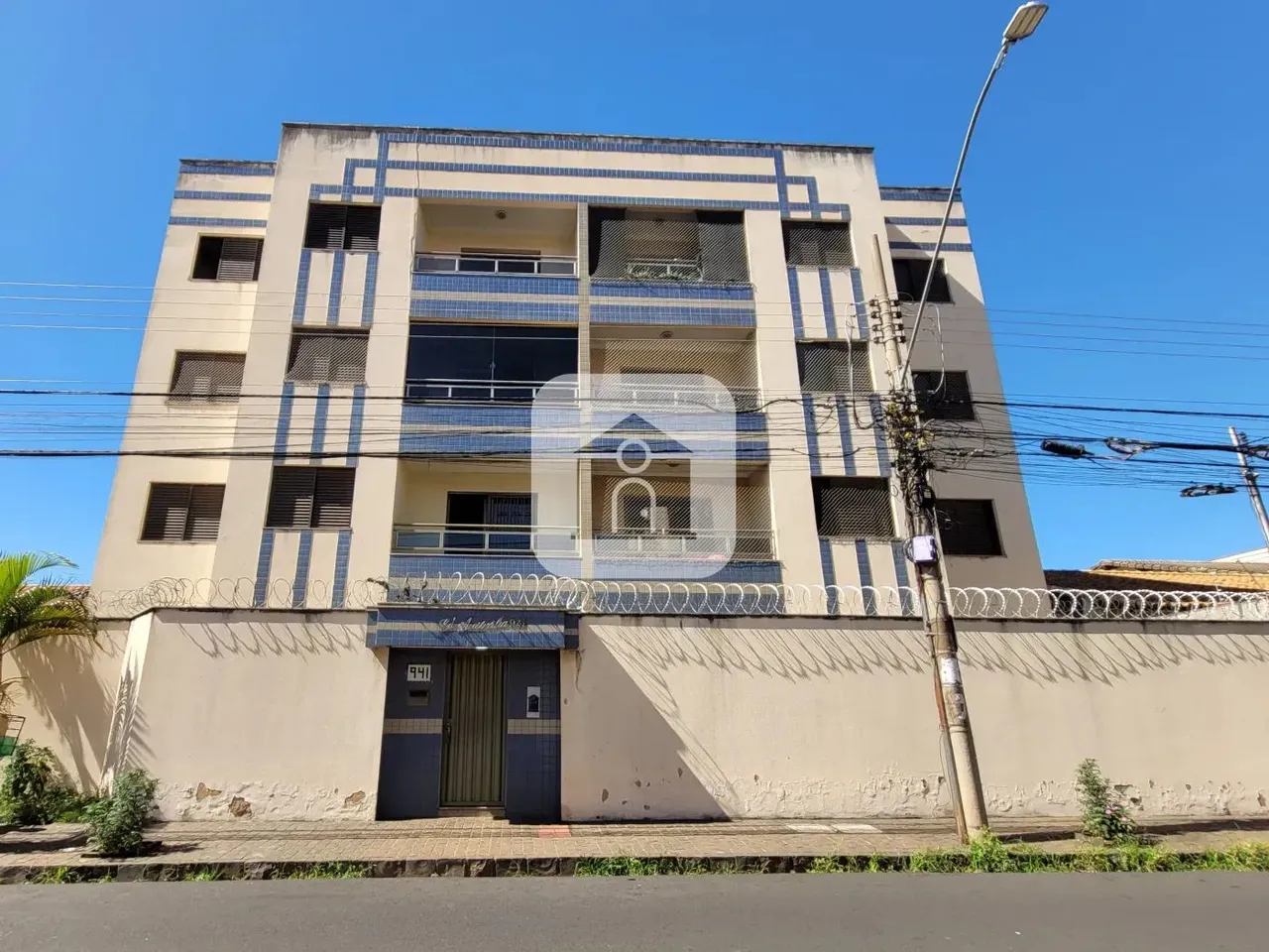 Apartamento para locação no bairro Santa Mônica