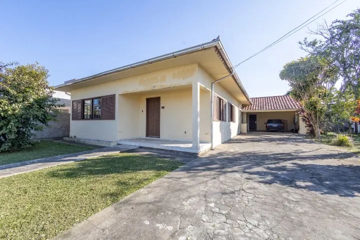 Casa à Venda no Centro de Capivari de Baixo/SC - Foto 2