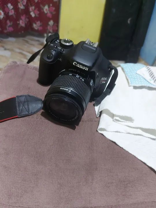 Vendo uma canon T3i 