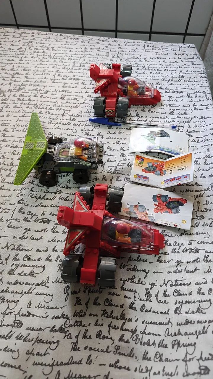 Brinquedos de montar Lego - Carros e aviões - Foto 5