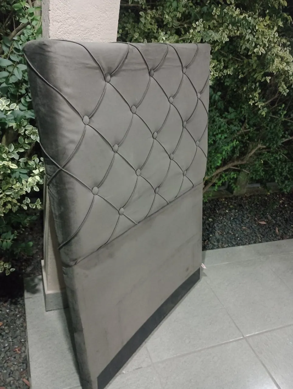 Cabeceira de Cama solteiro em Suede Cinza