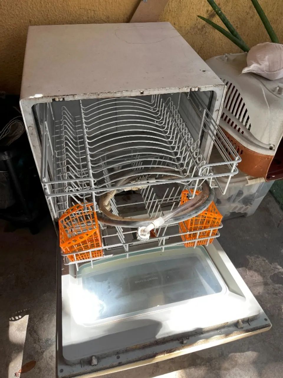 Lava-Louças Brastemp Ative 8 Serviços - 220v | Para Conserto - Máquinas de  Lavar e Secadoras - Itaperi, Fortaleza 1400798146 | OLX