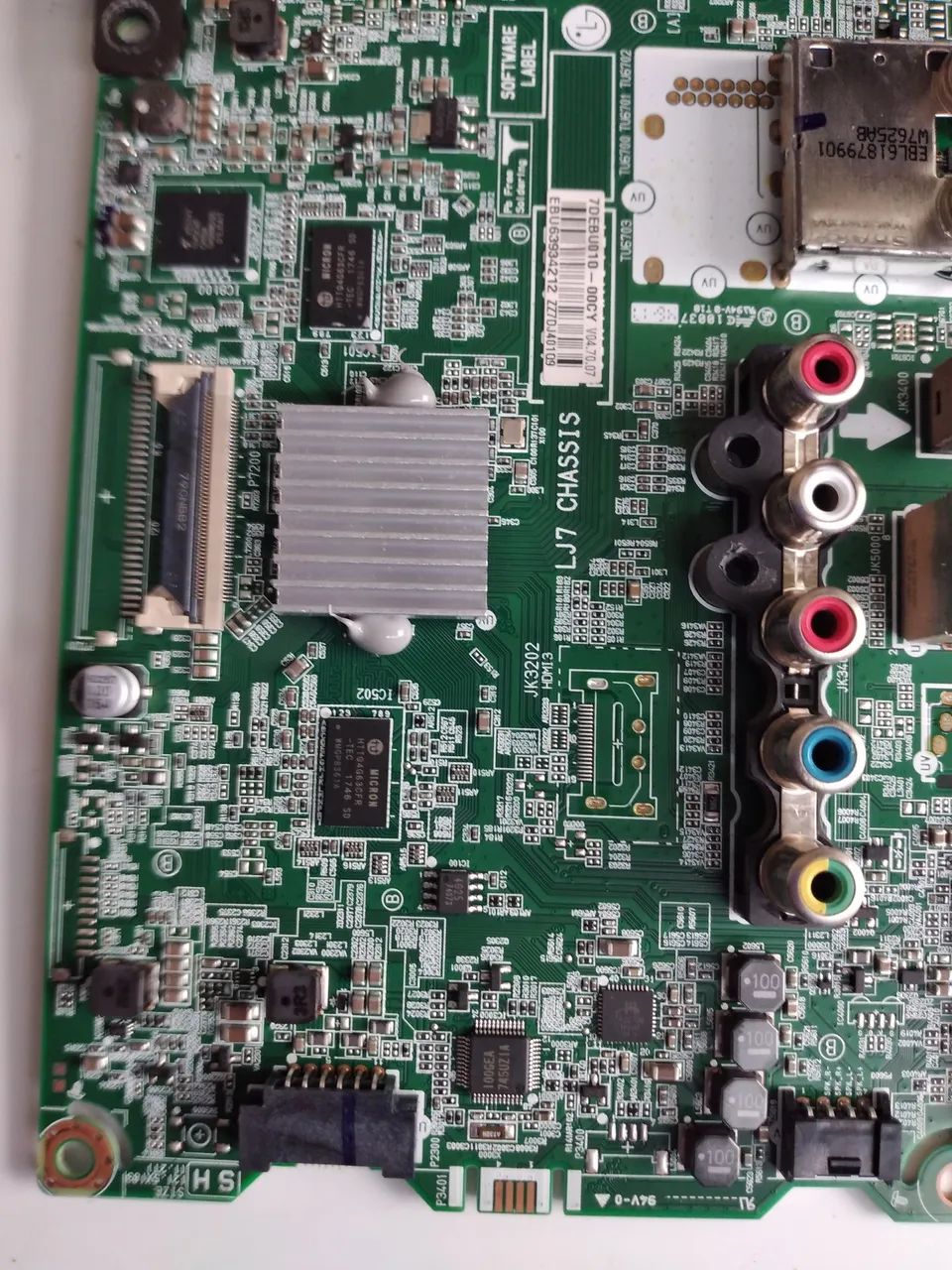 Placa  principal da tv lg 43lj5550 eax67492102(1.0)funcionando  - Foto 2