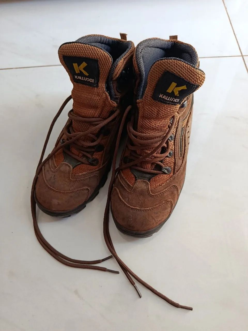 Bota marron p- trilha