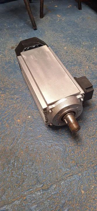Cnc spindle motor elétrico trifásico 3 cv rpm 1680 4 polos. - Foto 5