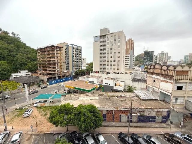 Oportunidade! Vendo Sala Comercial reformada com 38m² na Praia do Suá - R$ 178.000,00 - Foto 4