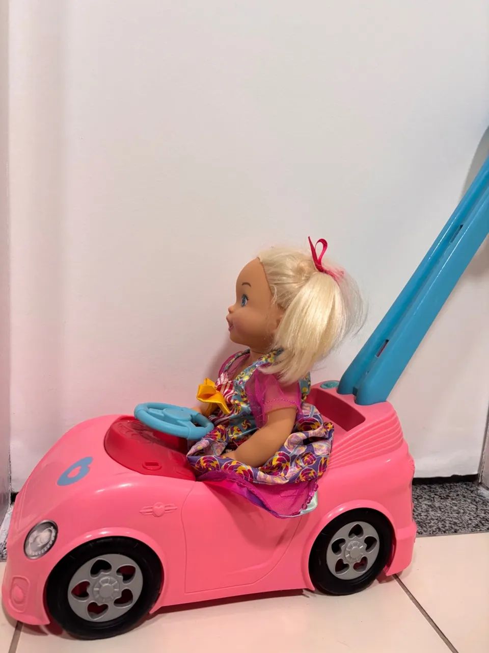 Boneca com carrinho  - Foto 2