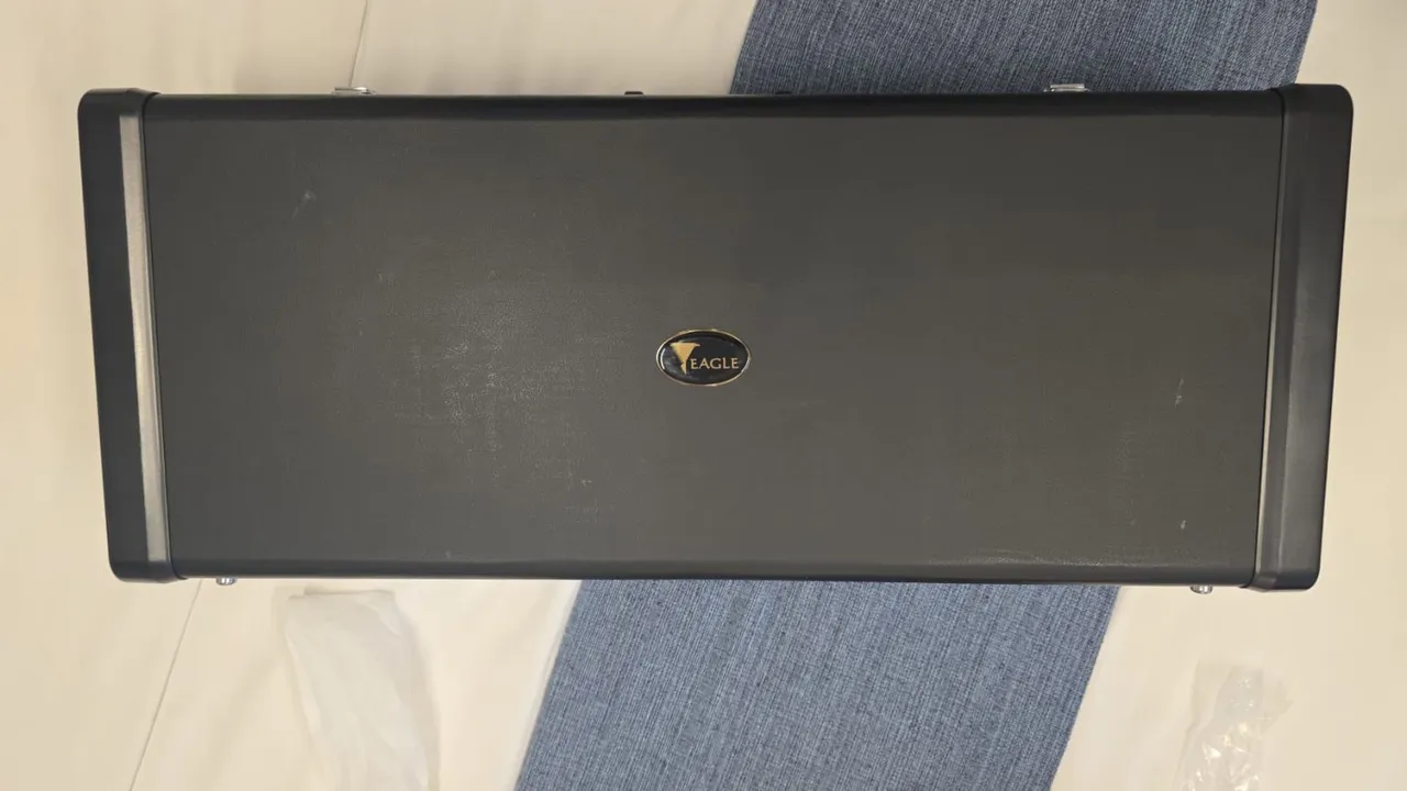 Sax tenor Eagle novo