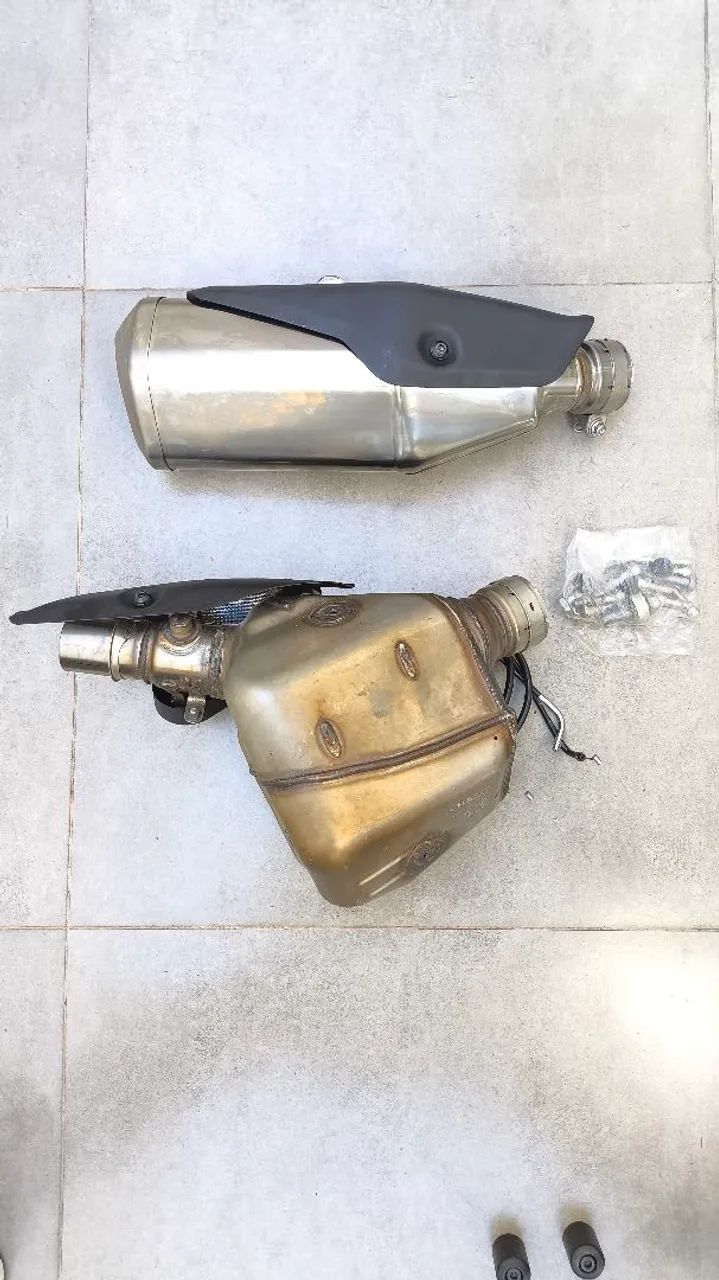 Escapamento Zx10r 2016/2017 original - Peças para motos - Oliveira