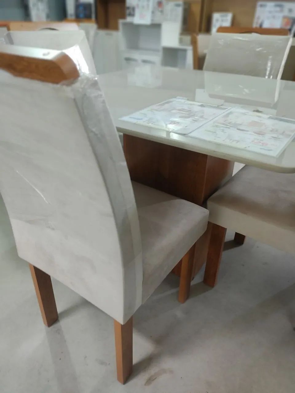 Mesa de Jantar (Oferta)64168517006977121