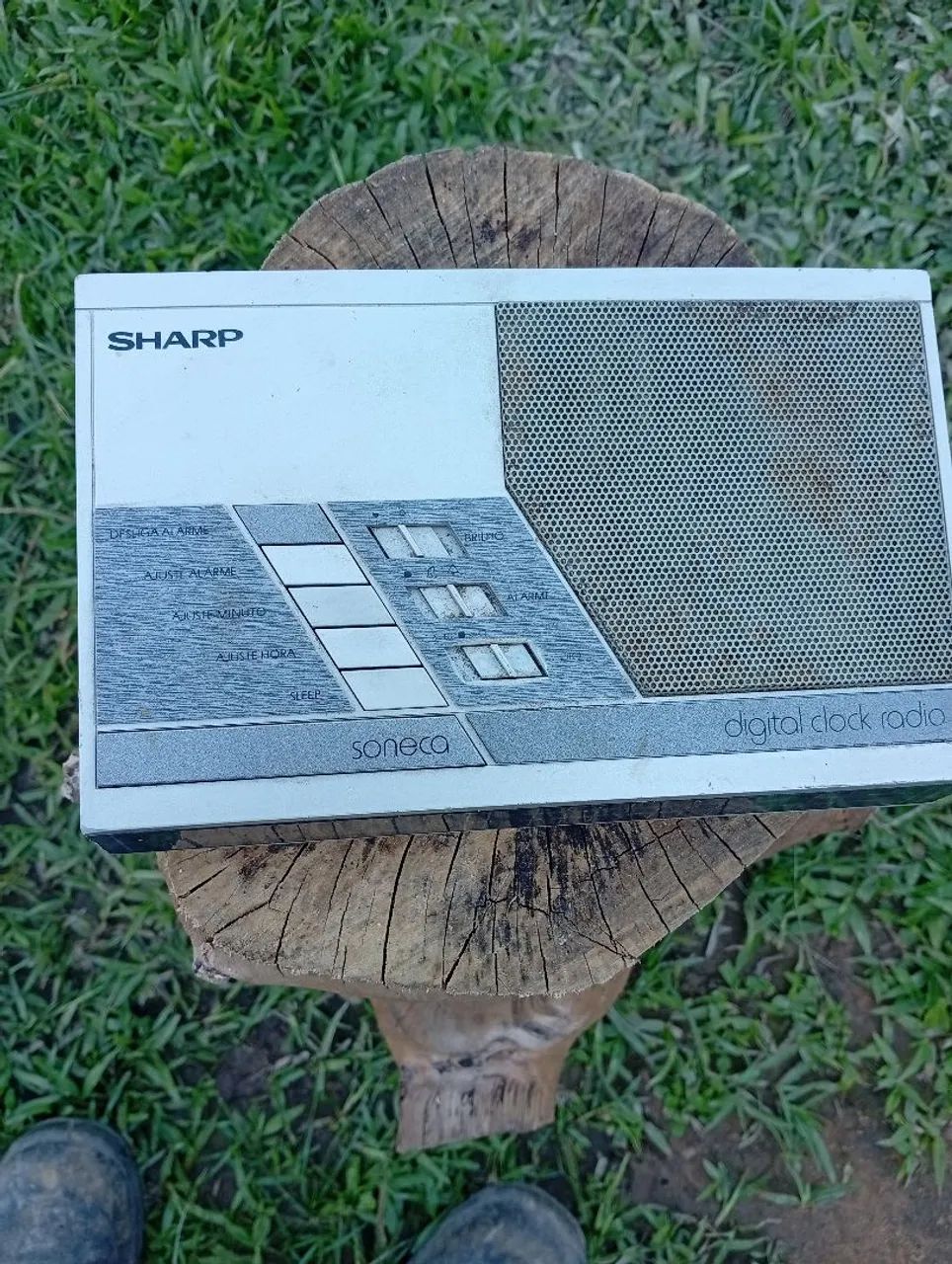 Rádio relógio antigo64295456653313120