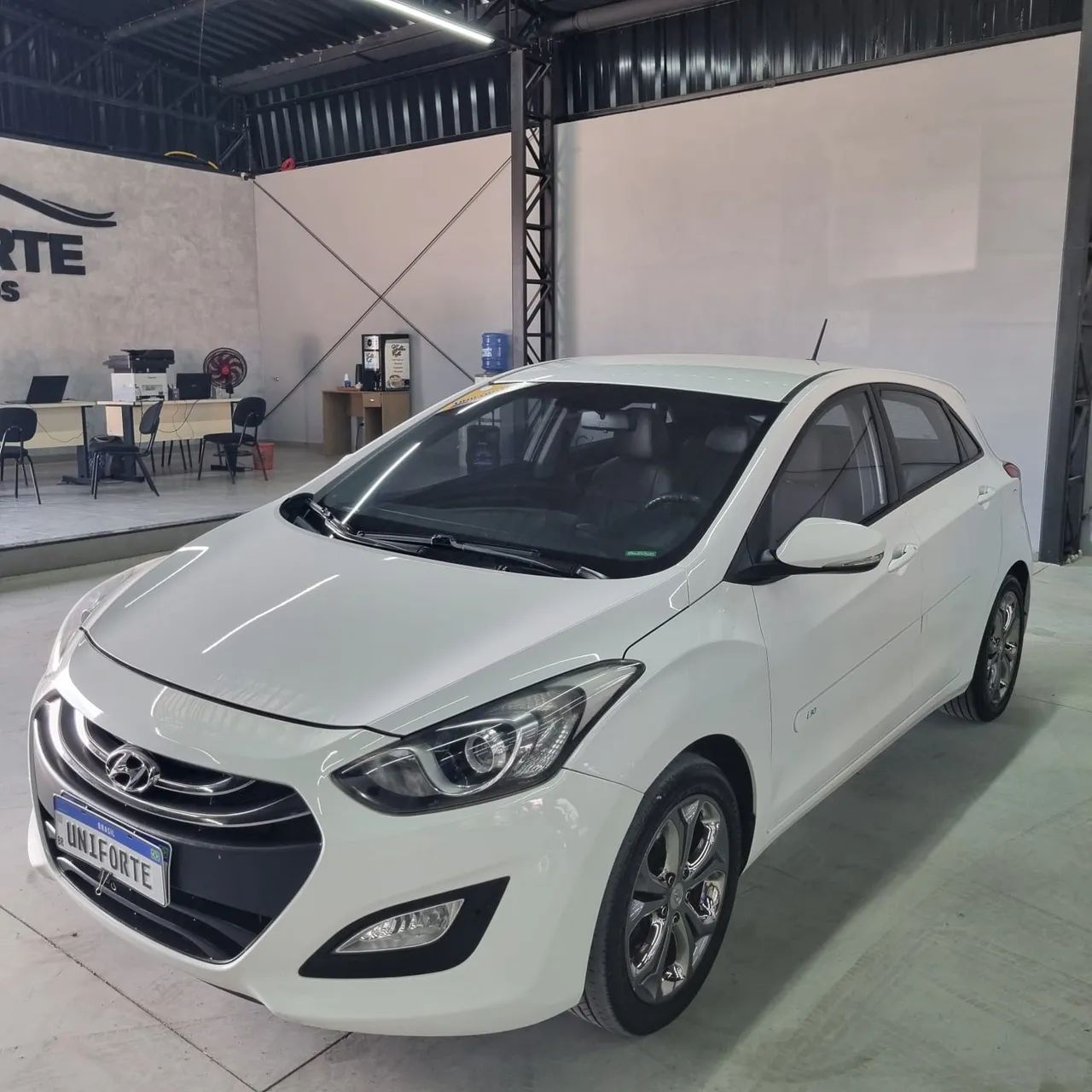 HYUNDAI I30 Serie Limitada 1.8 16V Aut. 5p - Foto 3