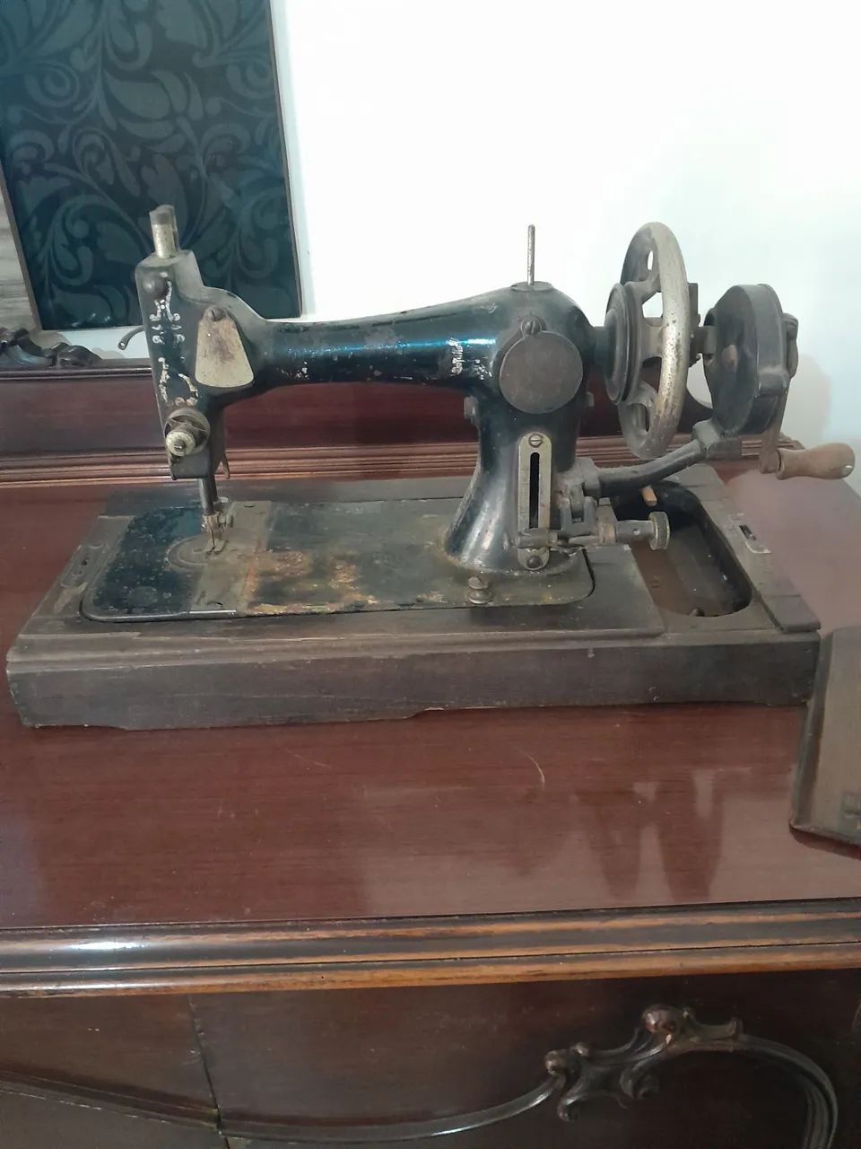 Maquina de custura singer antiga - Foto 2