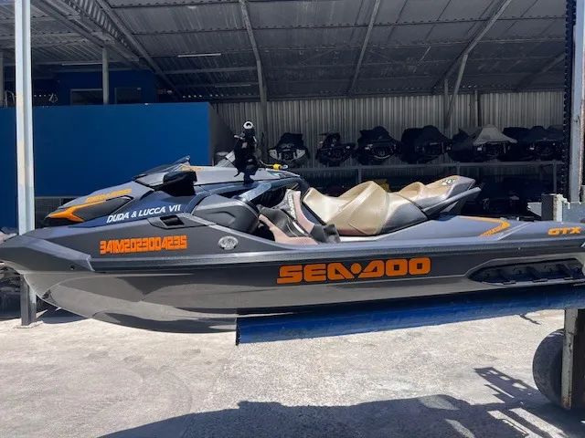 JET SKI SEADOO GTX 230 - 2023 - 78 HORAS - IMPECAVEL