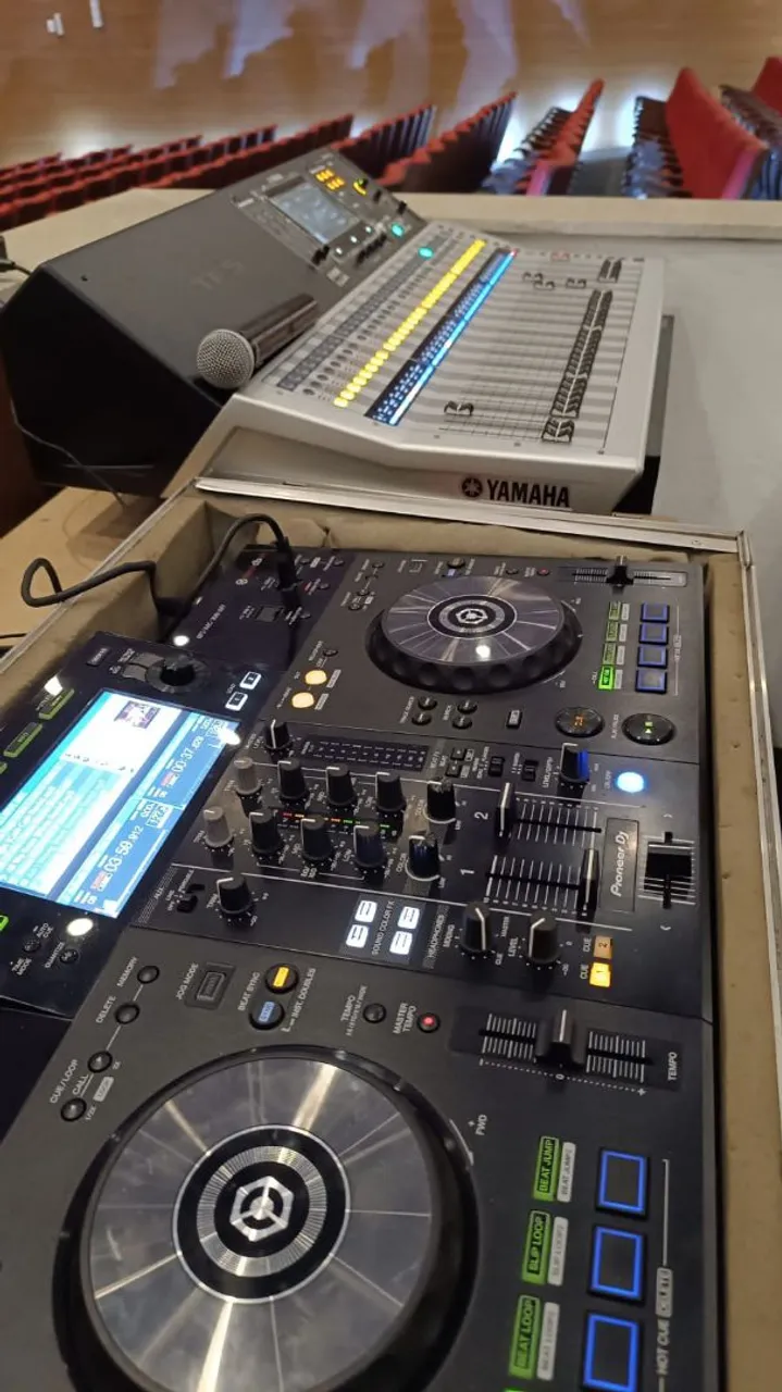 Controladora Pioneer DJ Xdj RR