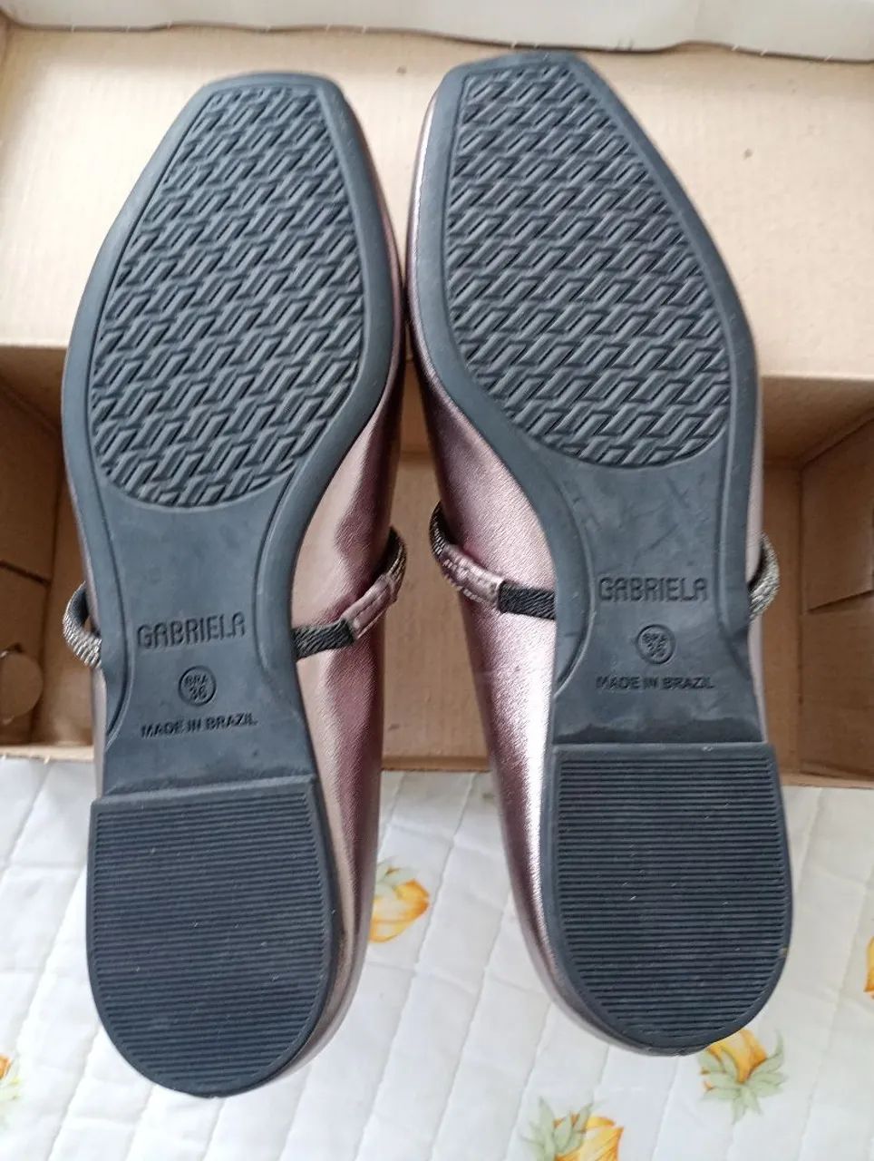 Sapatilha prateada64293282986242122