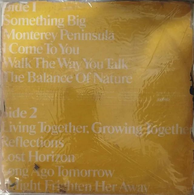 LP Disco Vinil Burt Bacharach Living Together - Foto 2