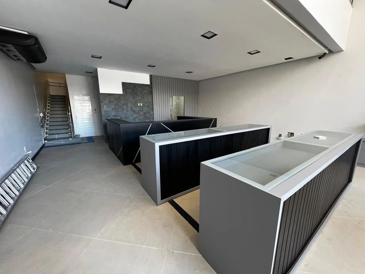 Vendo prédio comercial na 13 de julho  - Foto 2