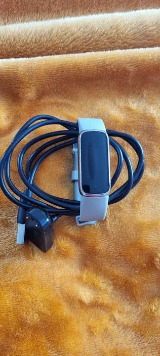 Pulseira Inteligente Fitbit Luxe