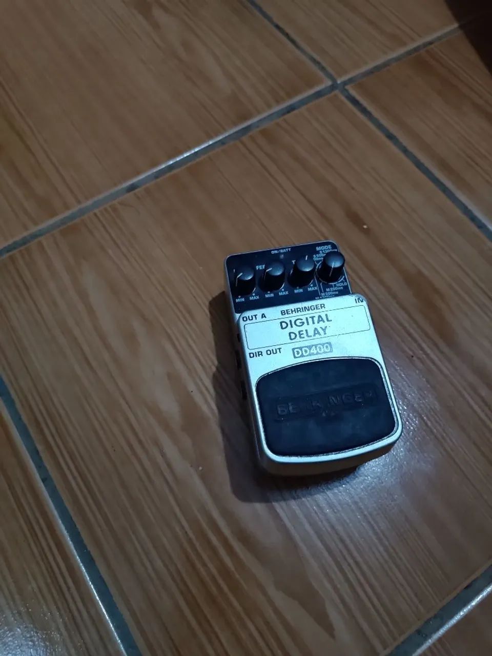 Pedal Behringer DD400 Digital Delay  - Foto 2