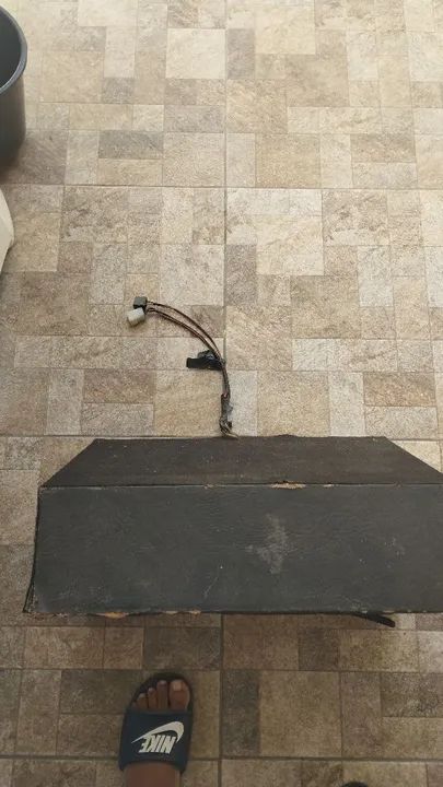 Caixa de som usado tá tudo funcionando 