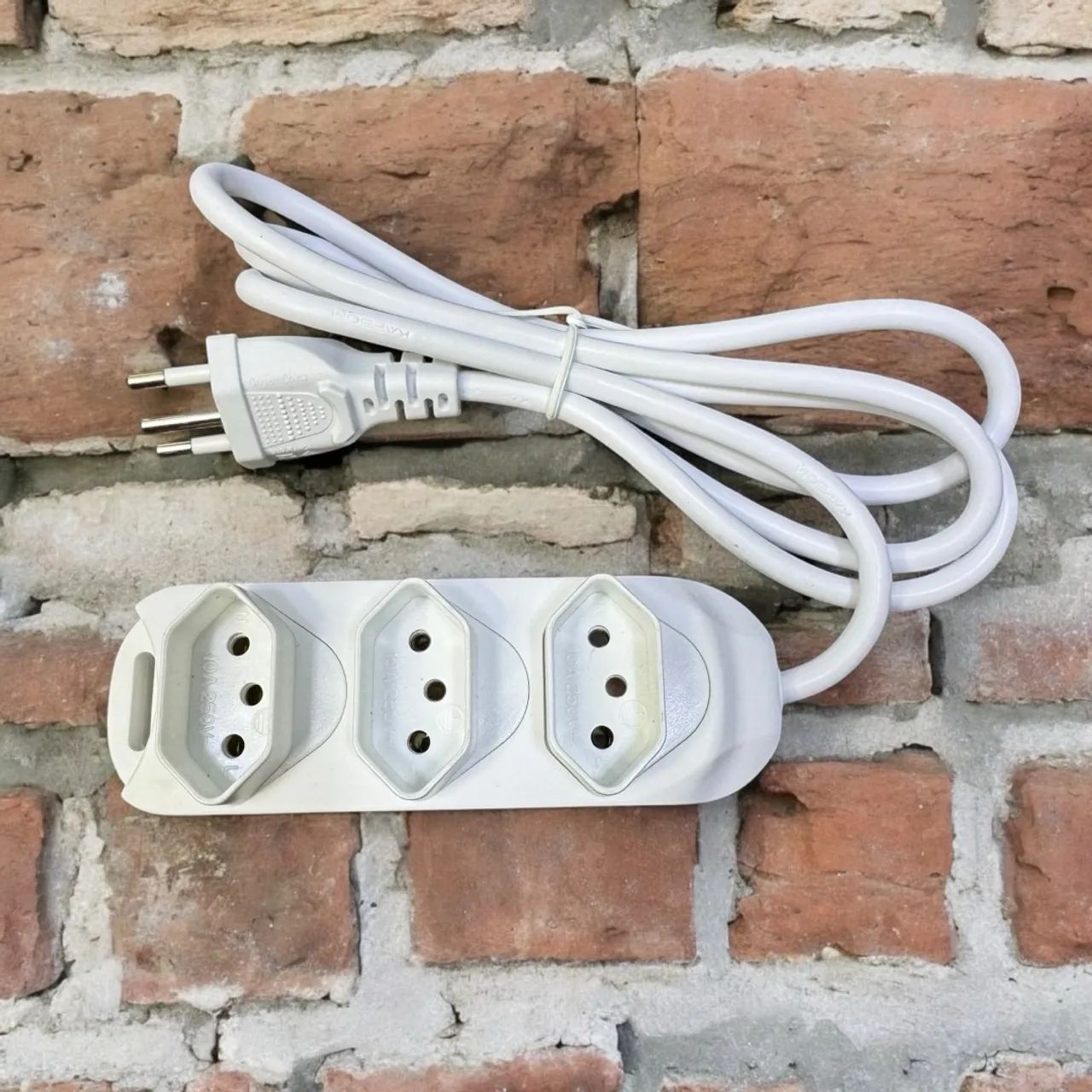Extensor de Tomada 3 Tomadas Branco 1.5M
