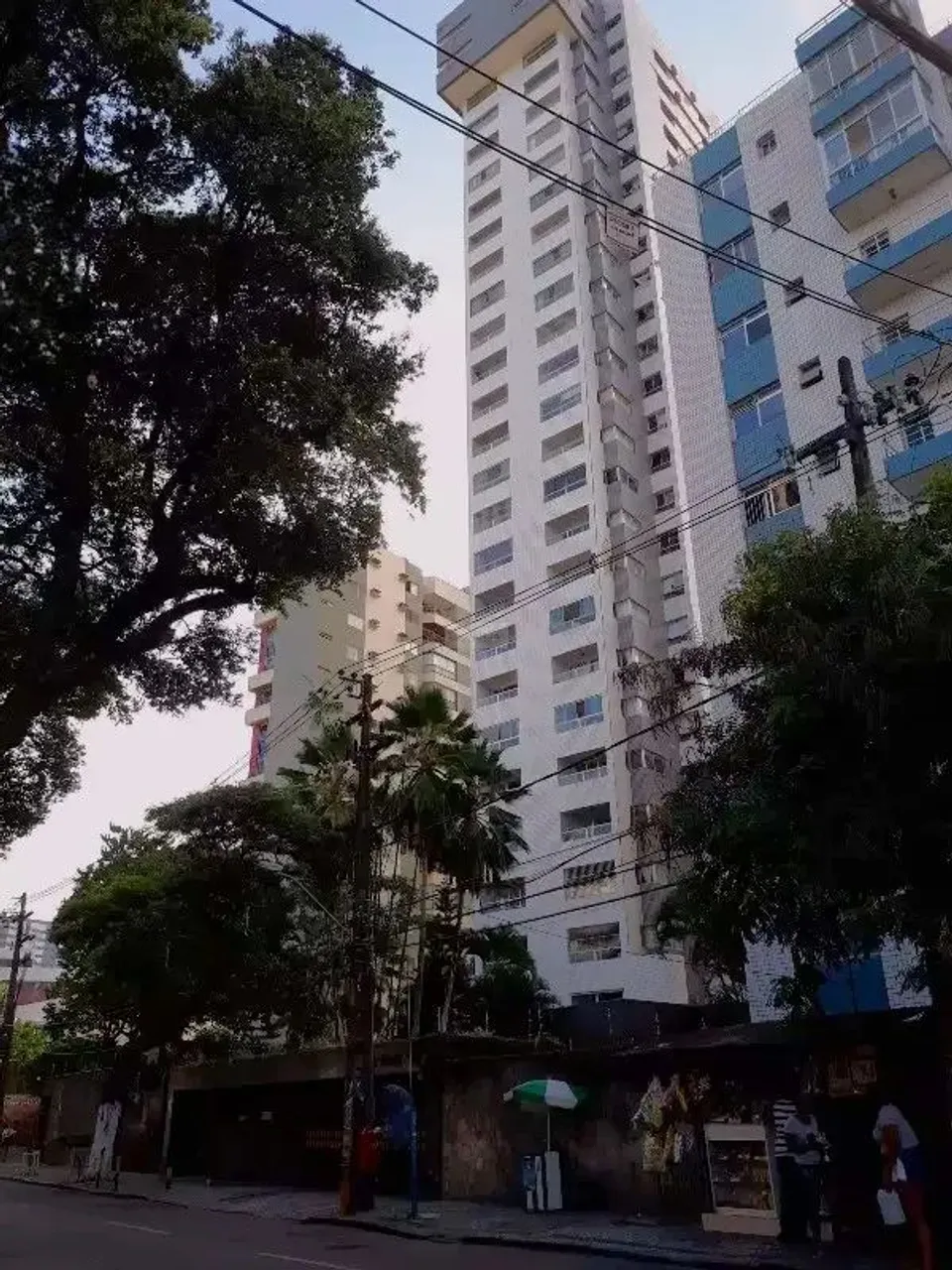 Apartamento à venda - 4 quartos, 1 suíte - 2 vagas - Espinheiro - Recife/PE