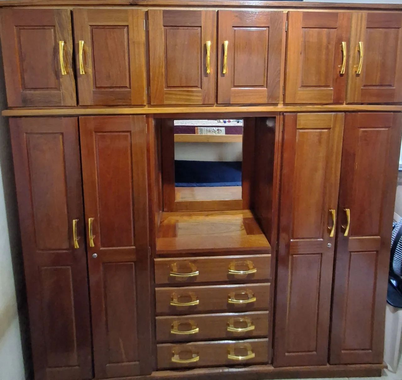 Guarda-Roupa de Casal em Madeira Maciça