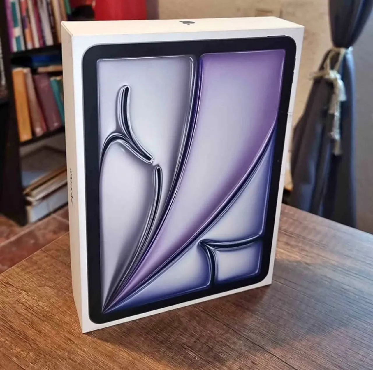 iPad Air 11 inch | 128GB| Wi-Fi + 5G  M3 