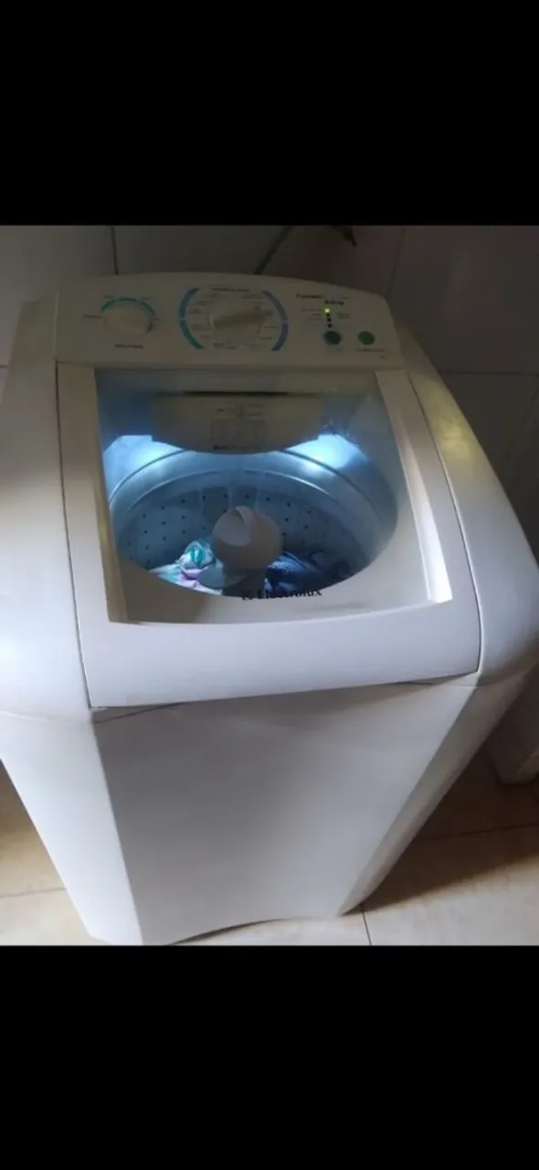 Máquina de Lavar Electrolux 09kg - Semi-nova