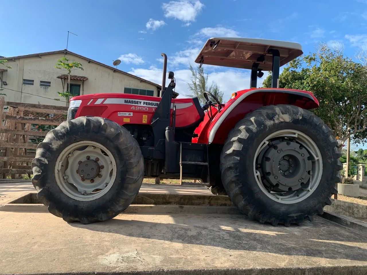 Trator Massey Ferguson 4290 X