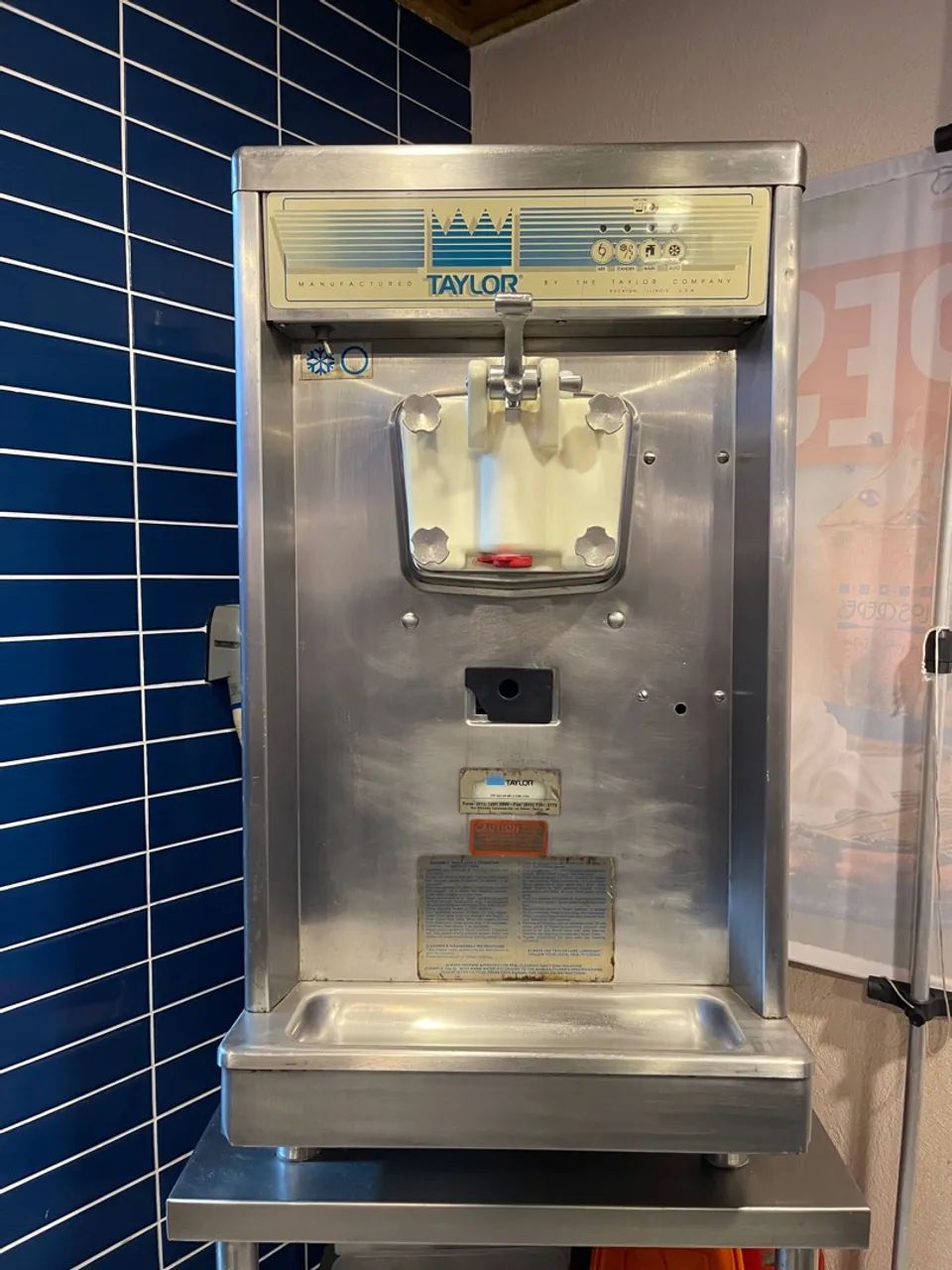 Máquina de Sorvete Taylor - Usada em Excelente Estado - Foto 2