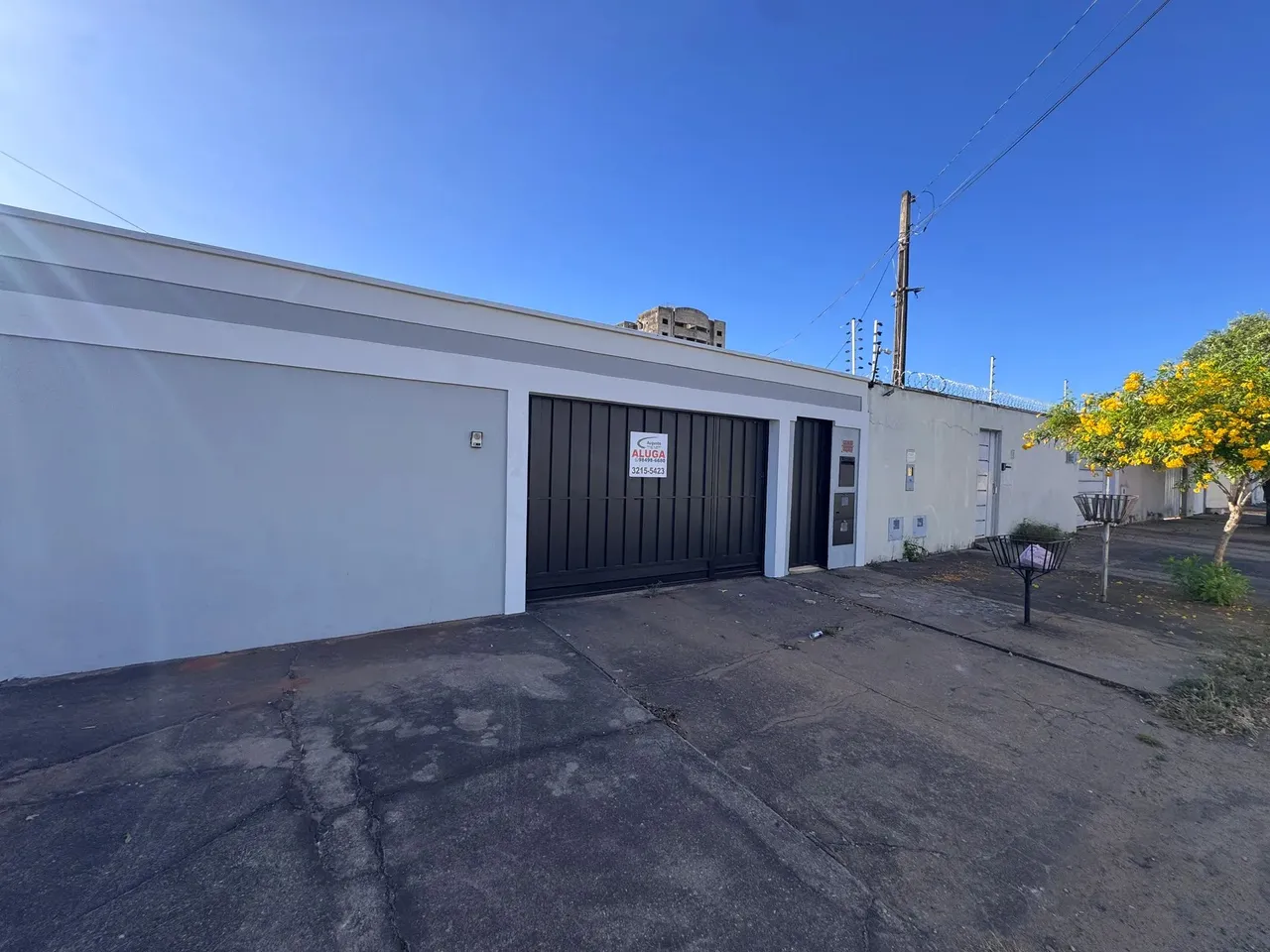 804 Sul Al 13 lote 62, casa residencial com 3/4 sendo 1 suíte, sala, cozinha, área de serv