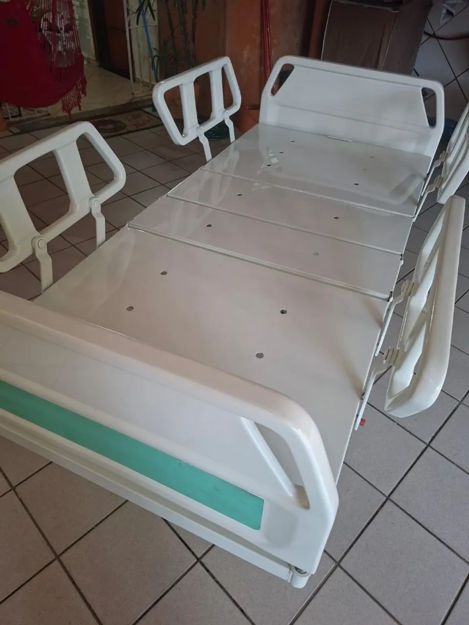 Cama Hospitalar com  4 Grades Laterais - Foto 4