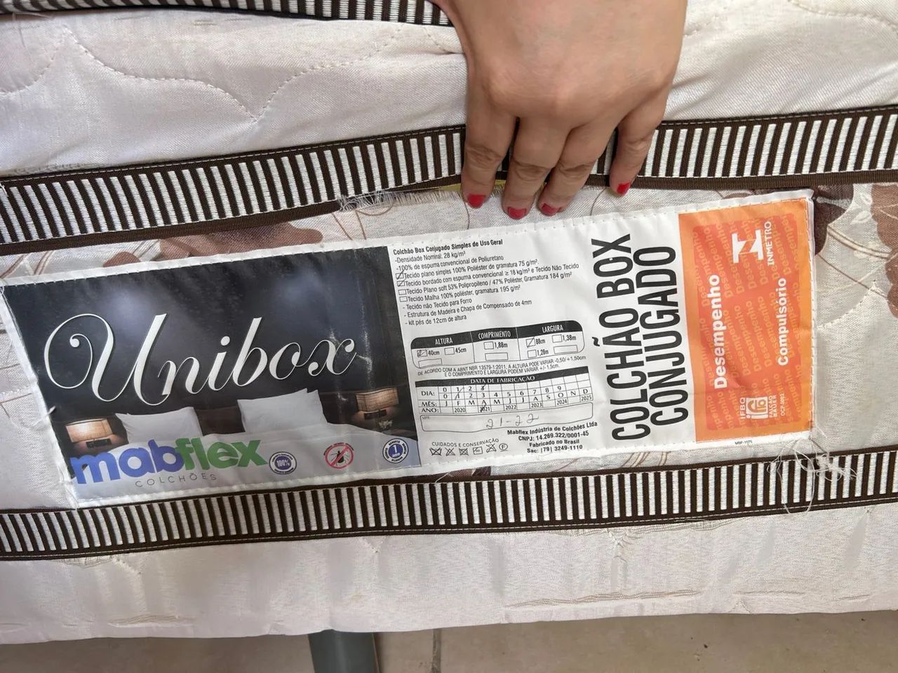 Cama box com colchão solteiro  conjugado,  super conservado. - Foto 2