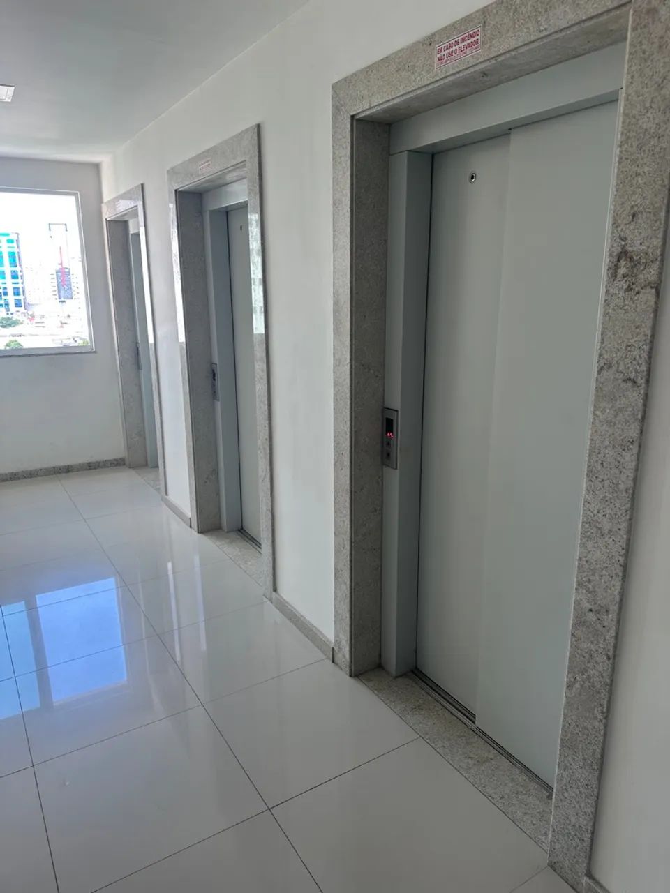 Sala Comercial / 24m2/1Vaga/ R$200.000,00 - Foto 2